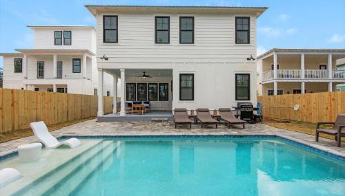 Latitude! New 8 Bedrooms! Beach! - Foto 3