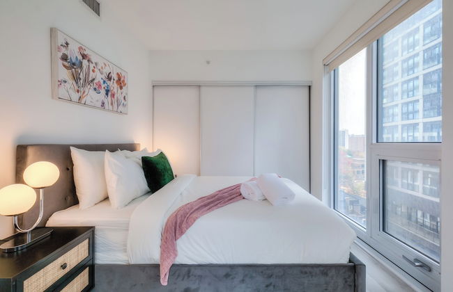 Panorama Suites Downtown Toronto - Photo 16