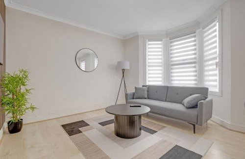 Luxury House London near Subway Station N15 - Foto 4