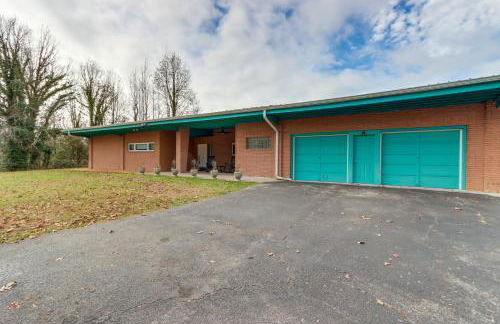 Mountain View and Fire Pit Modern Copperhill Home - Foto 40