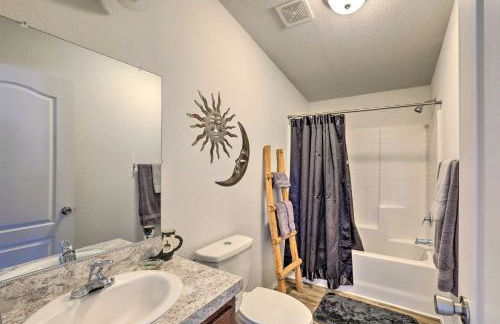 Desert Escape Off I-10 with Over 1 Enclosed Acre! - Foto 18