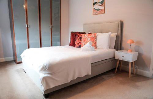 Hassocks Hideaway with Parking Garden - Foto 11