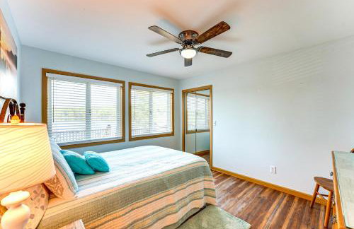 13 Mi to South Haven Lakefront Retreat with Dock! - Foto 16