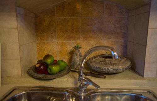 Villa Kamelia-Renovated old house-South Crete - Photo 28