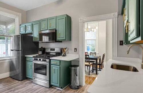 5BDRM GEM with Arcade - Mt Wash - Foto 12