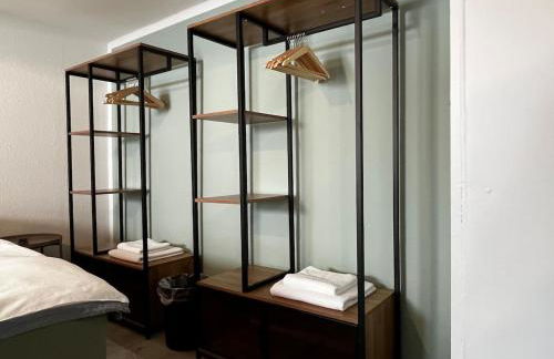 janu-homes - 1 Zimmer Apartment - 2 Betten, Kirchblick vom Kirchplatz - Photo 12