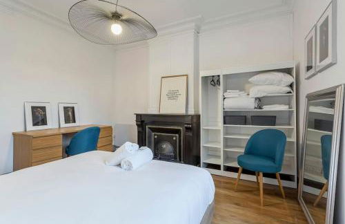 10' de Lyon- Appartement Tassin Centre - 2 Parking - Foto 8