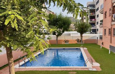 Ideal para familias con jardín privado, piscina y playa a 2 min - Photo 1