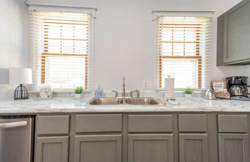 Downtown Retreat, Hot Tub, Firepit, Grill - Foto 7