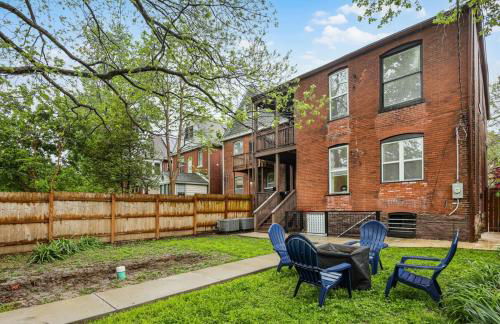 Hartford 5BR Family Home with Games BBQ Grill and Firepit - Foto 12