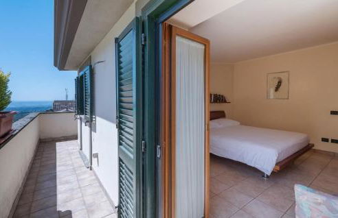 4 Bedroom Lovely Apartment In Nerola - Foto 29