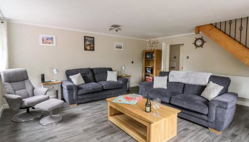 Byefield Lodge - Photo 4