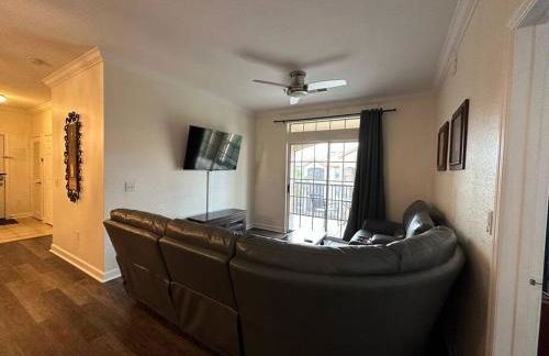 Host with the Most at Tuscana Resort - Foto 3