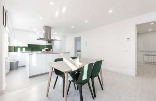 Reformado , céntrico , wifi. - Foto 35