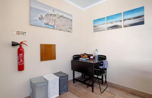 Home Away From Home - Photo 4