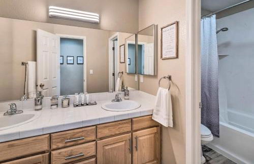 Family Fun House with Hot Tub, Grill and Games - Foto 28