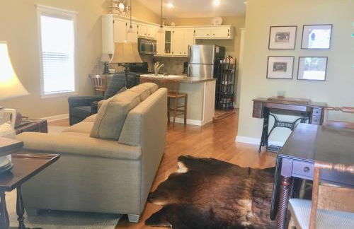 Phoenix Nest Guest Houses - Sunday House - Photo 8