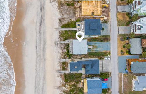 Renegade - Oceanfront and Allows Pets! - Photo 19