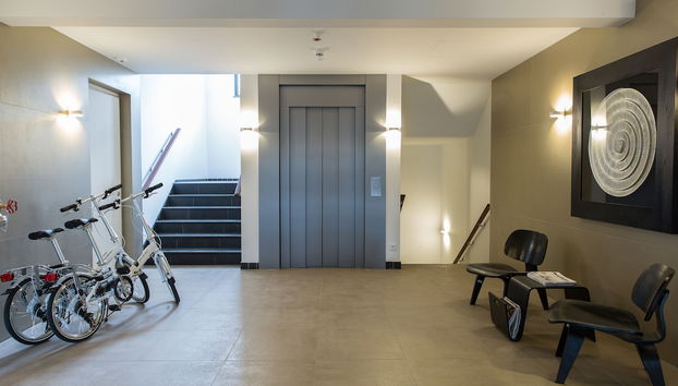 B-aparthotel Kennedy - Foto 2, Entrada interior