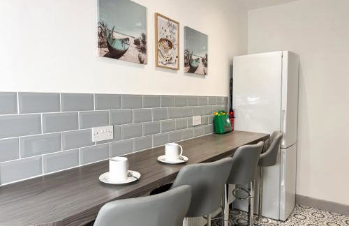 Hambledon House 4BR Entire Home - Foto 14