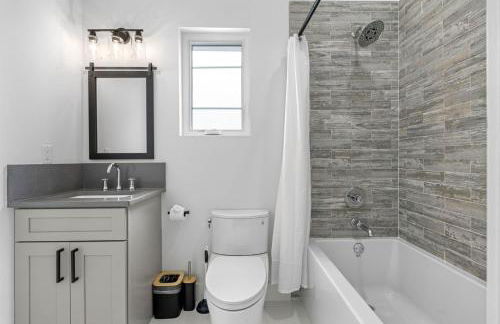 2 Million Villa Heated Pool w Luxury Spa 6BR & 6BR Waterfront by Canal - Foto 53