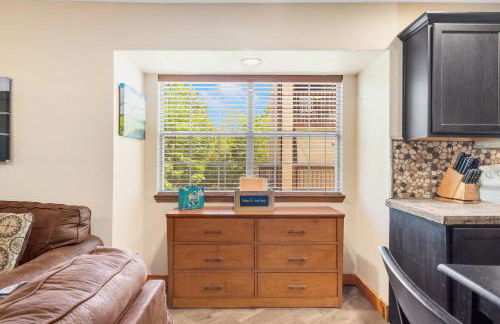 Cozy Timbers - Charming Condo for 6 with Resort-style Amenities - Foto 10