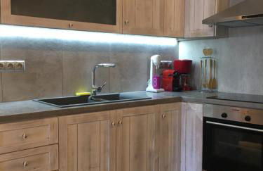 Elata Stone House - Photo 46