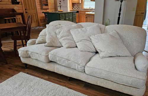 River Bend Escape by Leavetown Vacations - Foto 38