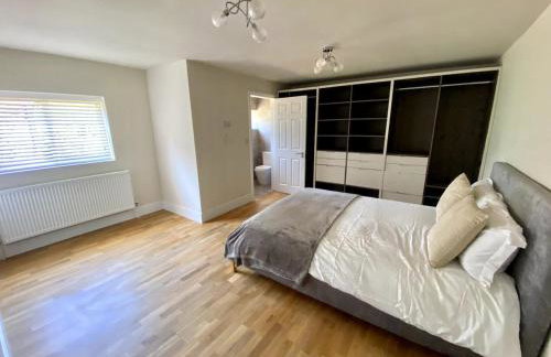 Luxury 5 Bedrooms House in Milton Keynes - Foto 31