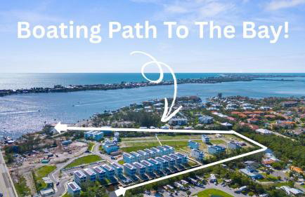 New Listing Discounts! Canal Home-Heated Pool, Game Room, Tesla Charger, & More - Foto 8