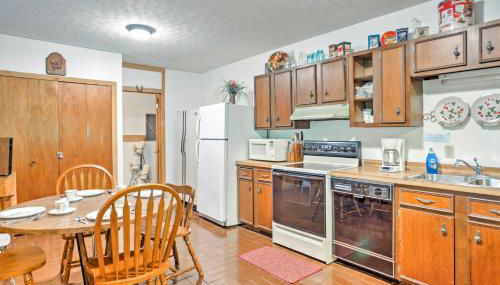 Rustic Taswell Cabin Grill and Walk to Patoka Lake! - Foto 5