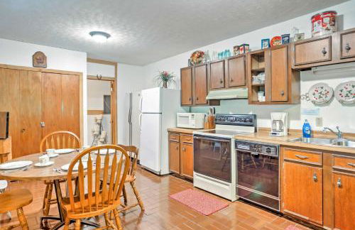 Rustic Taswell Cabin Grill and Walk to Patoka Lake! - Photo 5