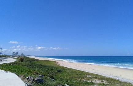 Casa em poucos passos da praia de Jaconé - Foto 42