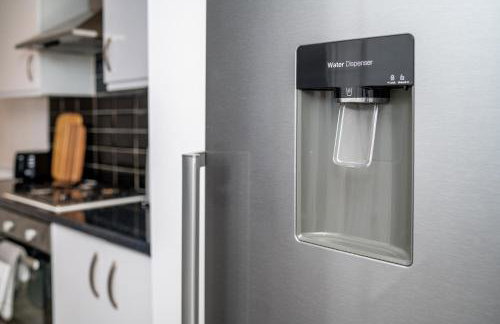 Modern 3 bedroom House - Parking - Sleeps 6 - Foto 21