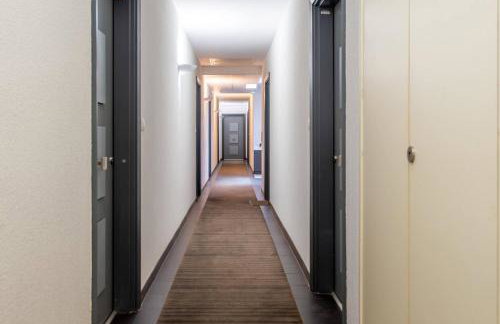 Studio Port Golfe-Juan Parking Wifi Climatisation Terrasse - Foto 11