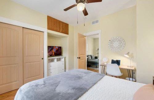 Walk Everywhere - Art, Restaurants, Poudre River - Foto 4