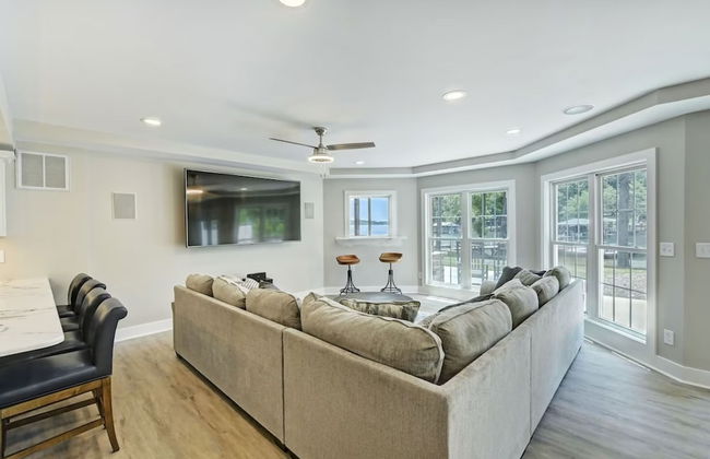 Bright Water Cove by Avantstay Saltwater Pool - Foto 38