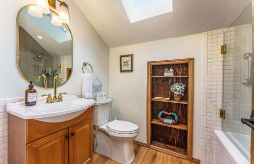 Log Cabin sleeps 20 with hot tub, EV Charger, firepit - Foto 42