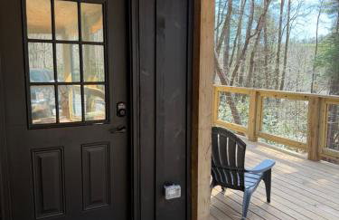 The Onyx - Walk to Falls, Hot Tub, Resort Access, Luxe Approved - Foto 41