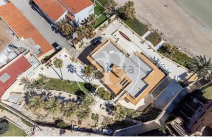 Maravilloso Apartamento AMANECER CABO a pie de playa y mar en CHALET ROQUETES - Foto 4