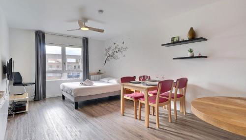 Bright and functional studio in the heart of Lyon 7 - Photo 2