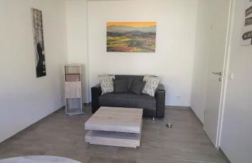 Apartment außen Pfui innen Hui - Foto 2