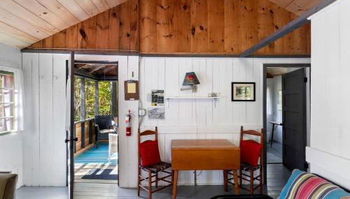 Romantic Cozy Cabin Perfect for Couples near Hanover, New Hampshire - Foto 4