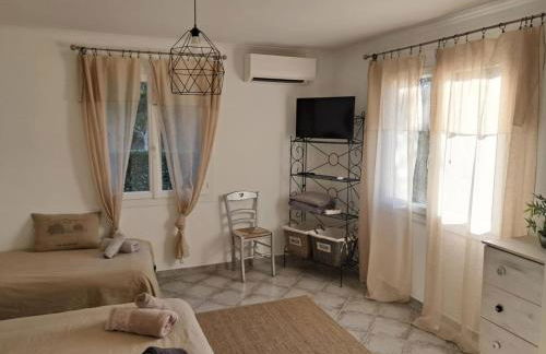 La maison de Manon, 4-5personnes, 75m2, centre village avec piscine privée - Foto 7