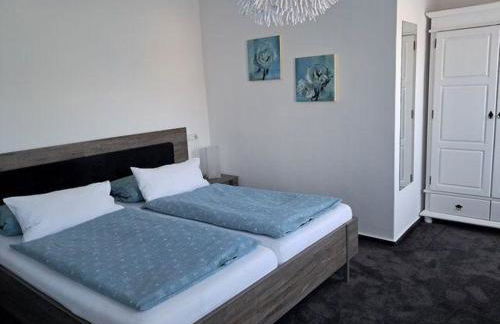 Op-England-I-mit-Terrasse-grossem-Garten - Foto 8