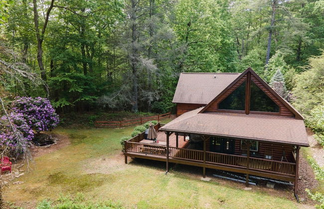 Tree Top Lodge - Gorgeous Lake Cabin With Hot Tub & Magnificent Views Of Forests And Mountains! 3 Bedroom Cabin by Redawning - Foto 62