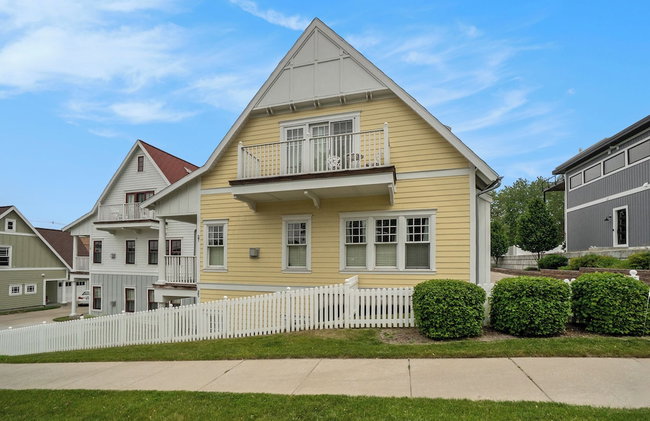 Lake Effect 3BR Home Steps to Everything 27 - Foto 97