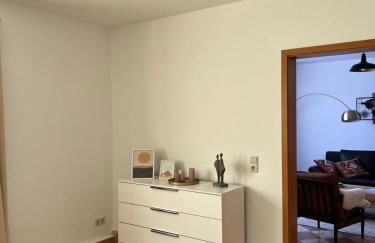 Sehr schöne Wohnung,komplett neu eingerichtet - Foto 14