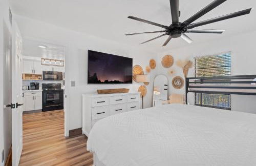 Spend Your Vacation in Luxury with Pool Views - Foto 21