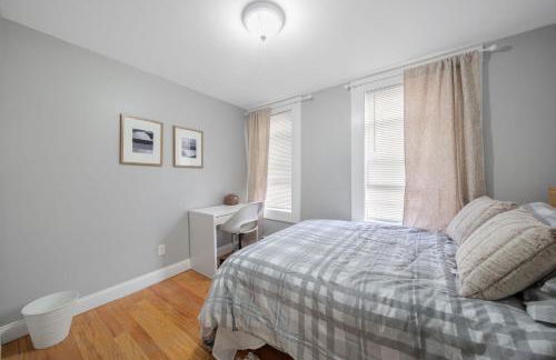 Easy Commute South Boston 4BR 1BTH Apartment - Foto 3